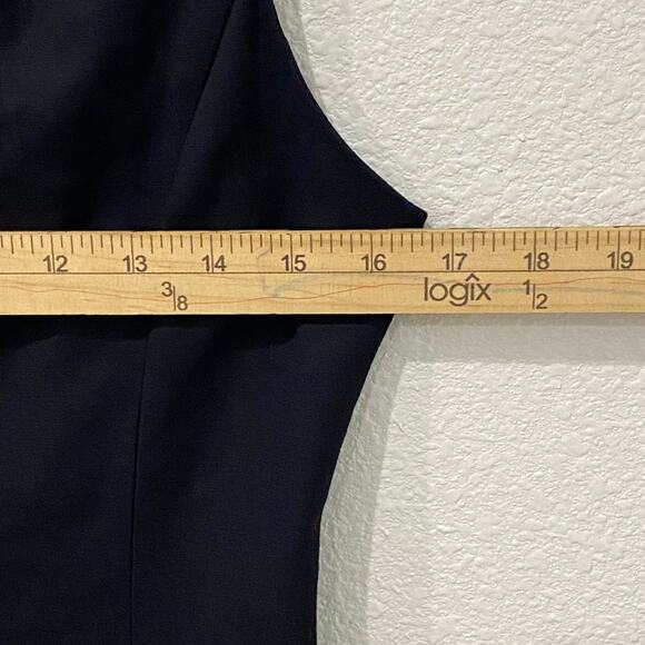 Tahari‎ black dress size to zipper back - Picture 6 of 9